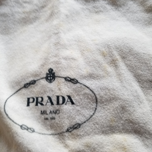 huge lot of designer Dust bags Prada, Bvlgari Louis Vuitton, Burberry etc - Picture 15 of 16